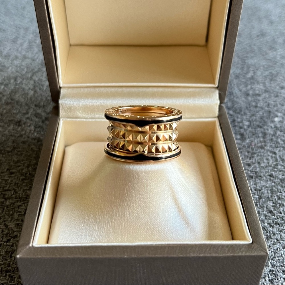 B.zero1 Rock four-band ring